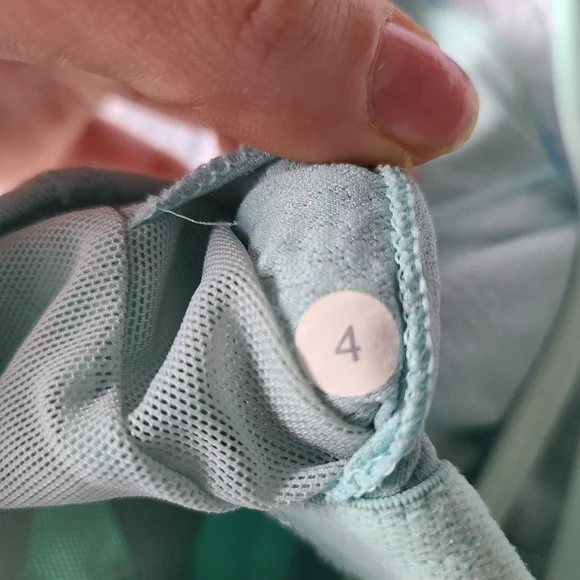 Lululemon Blue Top - Picture 5 of 6